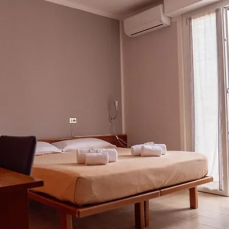 Tecla Hotell *