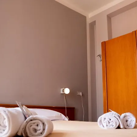 Tecla Hotell *