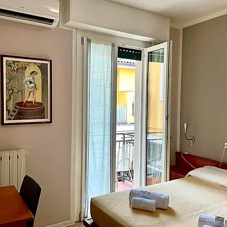 Tecla Hotel Lazise
